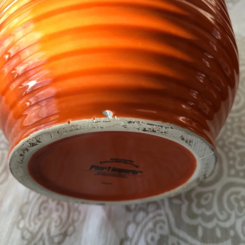 Pier 1 imports~ Ribbed Orange Glaze Dolomite Ceramic Planter 7”x5.5”